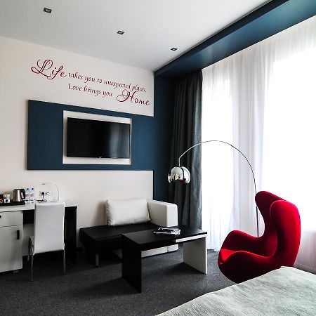 Homelike Hotel เดากัฟปิลส์ ภายนอก รูปภาพ